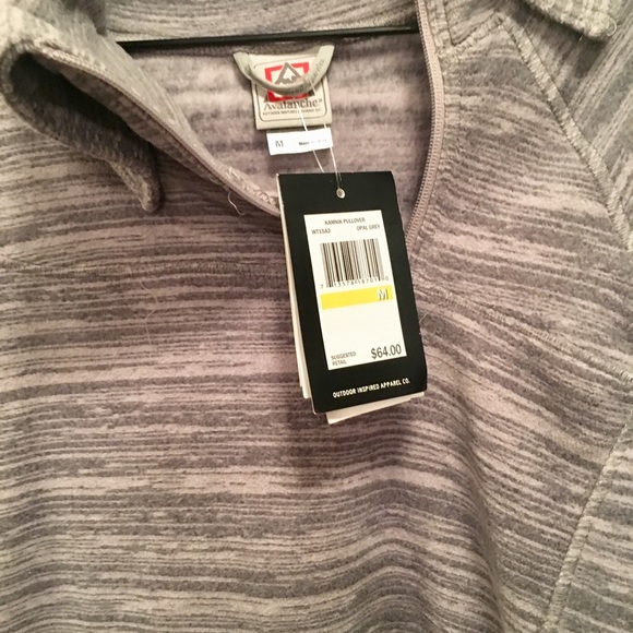 Avalanche NWT pullover - Picture 2 of 7